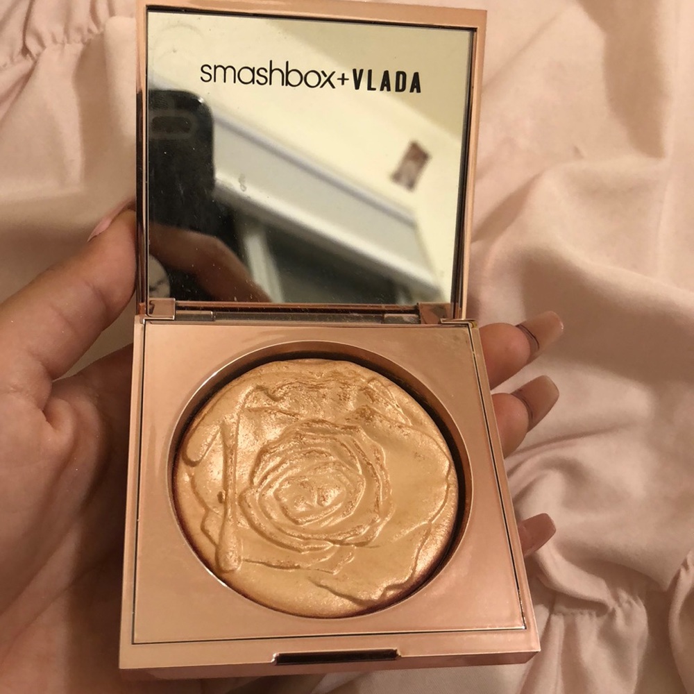 Smash box rose highlighter